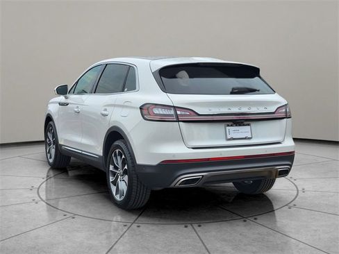 Certified 2022 Lincoln Nautilus Reserve w/ Equipment Group 201A image 10