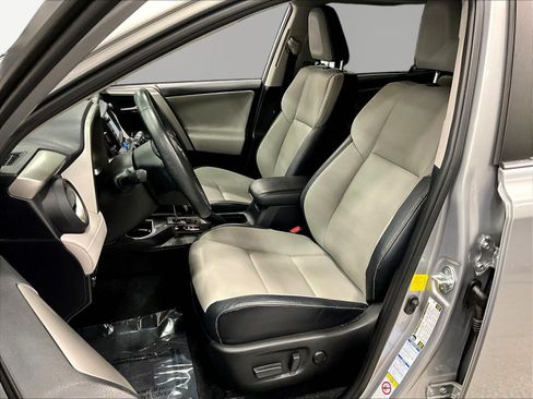 Used 2017 Toyota RAV4 Limited w/ Advanced Technology Package AWD/4WD image 21