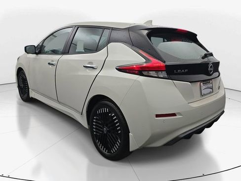 Used 2023 Nissan Leaf SV Plus image 7