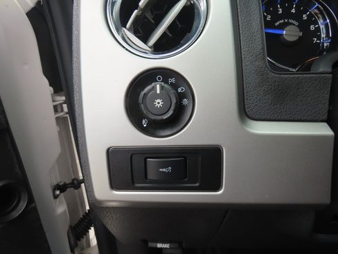 Used 2013 Ford F150 King Ranch w/ King Ranch Luxury Pkg AWD/4WD image 26