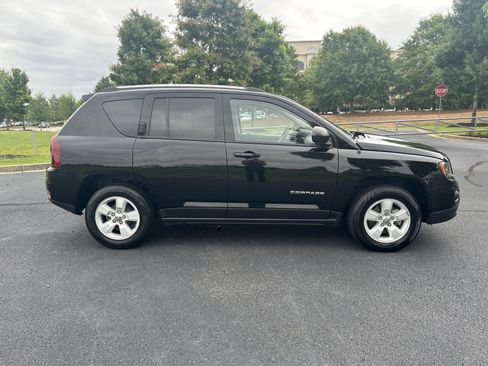 Used 2017 Jeep Compass Sport w/ Power Value Group FWD image 10