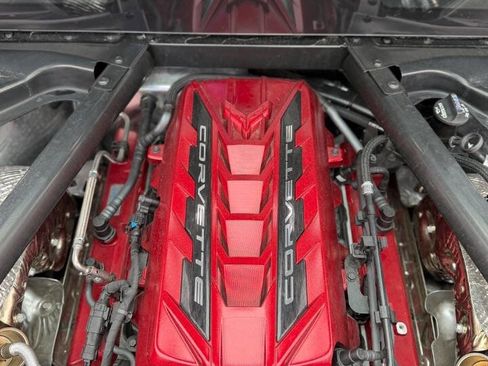 Used 2021 Chevrolet Corvette Stingray Preferred Cpe w/ Z51 Performance Package RWD image 25