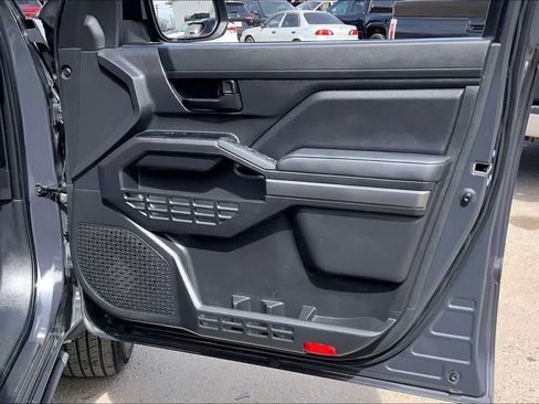 Used 2025 Toyota Tacoma SR5 image 21