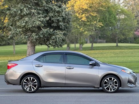 Used 2019 Toyota Corolla LE FWD image 5