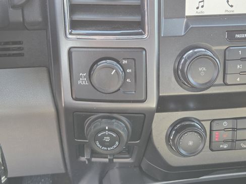 Used 2019 Ford F150 XLT w/ Equipment Group 302A Luxury image 14