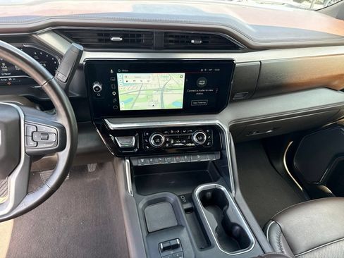 Used 2024 GMC Sierra 3500 Denali w/ Denali Reserve Package AWD/4WD image 8