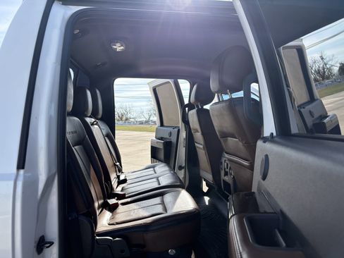 Used 2014 Ford F250 Platinum w/ FX4 Off-Road Package image 15