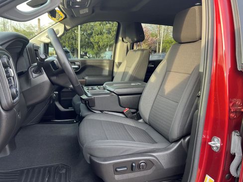 Used 2022 Chevrolet Silverado 1500 LT w/ Bed Protection Package image 12