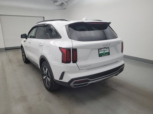 Used 2023 Kia Sorento S w/ Panoramic Sunroof Package FWD image 5