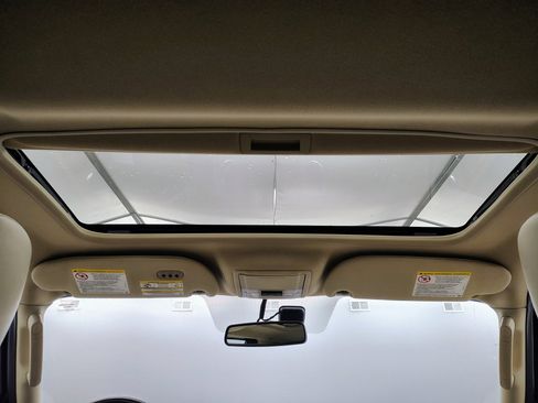 Used 2015 Ford Expedition Limited w/ Equipment Group 301A image 3