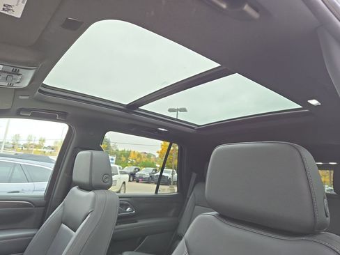 Used 2024 Chevrolet Tahoe Z71 image 28