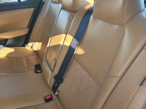 Used 2025 Nissan Sentra SV w/ SV Premium Package FWD image 15