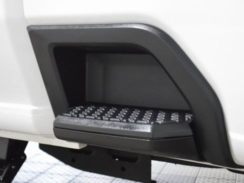 Used 2024 GMC Sierra 3500 Denali w/ Denali Reserve Package image 28