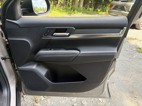 Used 2025 GMC Terrain Elevation FWD image 10