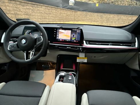 New 2026 BMW X1 xDrive28i w/ M Sport Package image 9
