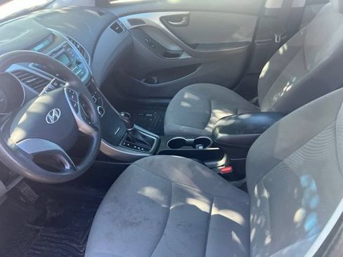 Used 2015 Hyundai Elantra SE FWD image 15