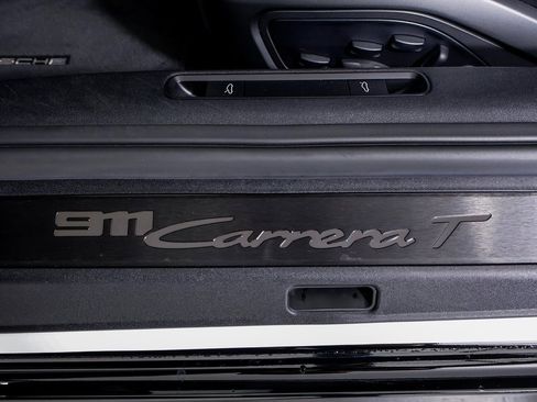 Certified 2024 Porsche 911 Carrera image 21