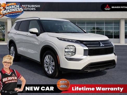 New 2026 Mitsubishi Outlander ES image 1