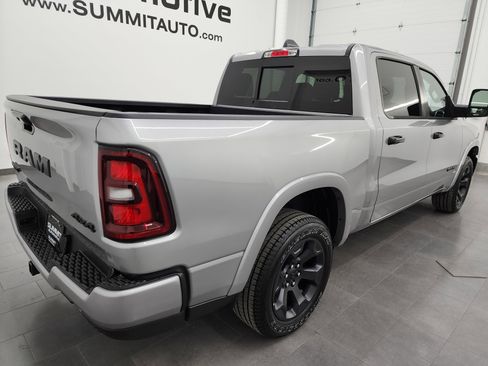 Used 2025 RAM 1500 Big Horn AWD/4WD image 4