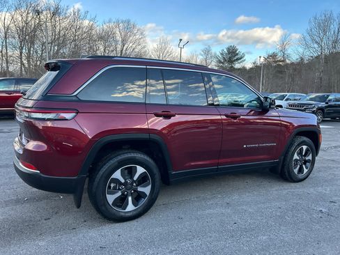 Used 2023 Jeep Grand Cherokee 4WD 4xe w/ MOPAR Finishing Package image 5