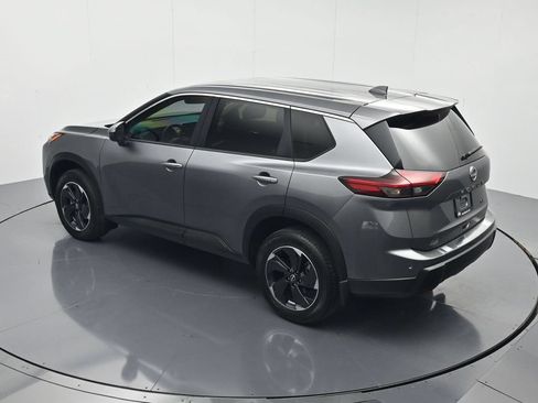 Certified 2024 Nissan Rogue SV FWD image 34