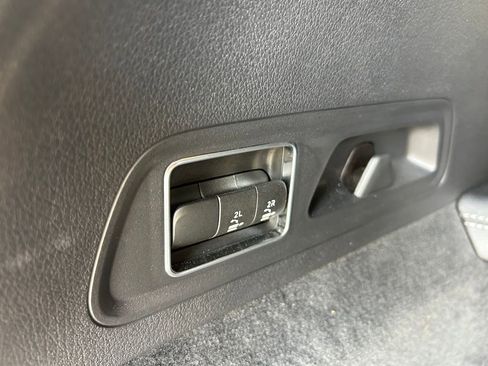 Used 2025 Mercedes-Benz GLS 450 4MATIC image 54