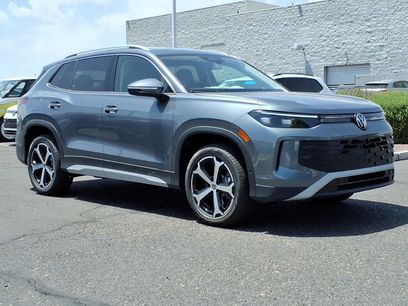 New 2026 Volkswagen Tiguan SE