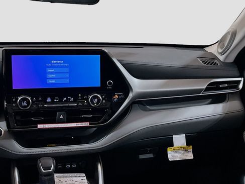 New 2026 Toyota Highlander Limited AWD/4WD image 24