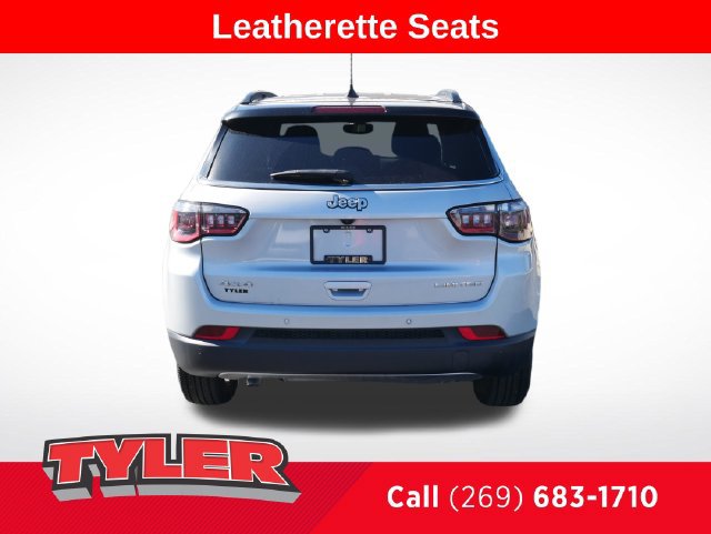 Used 2024 Jeep Compass Limited AWD/4WD image 7