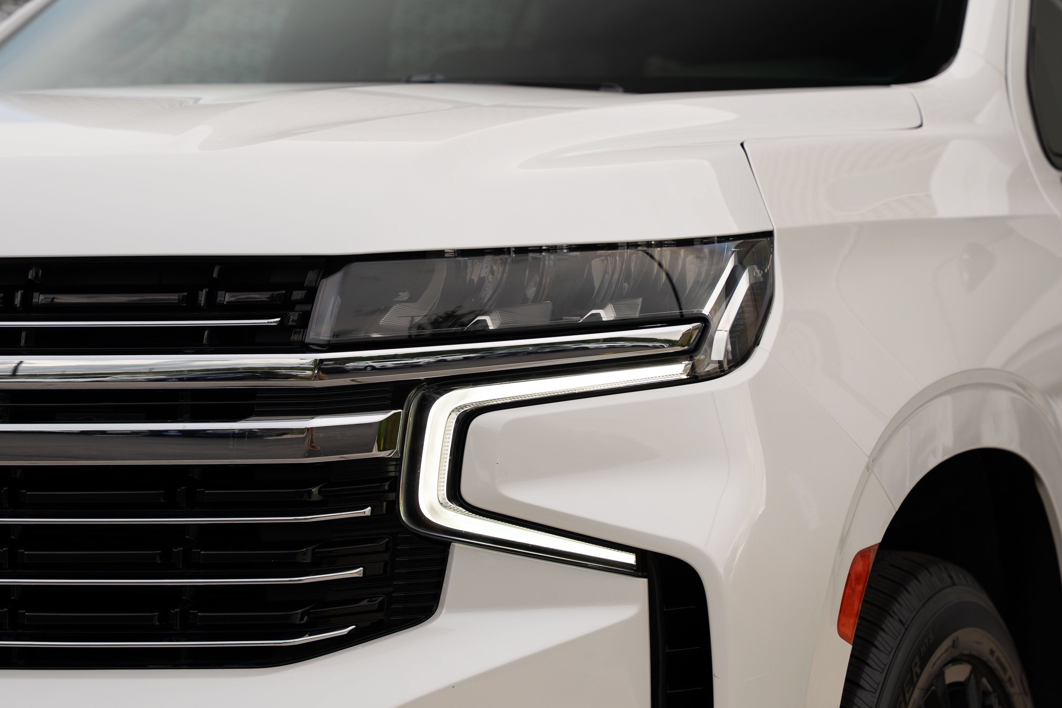 Used 2022 Chevrolet Suburban LT w/ LT Signature Package AWD/4WD image 40
