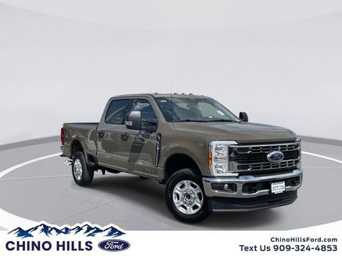 New 2026 Ford F350 4x4 Crew Cab Super Duty image 1
