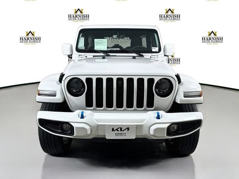 Used 2023 Jeep Wrangler Unlimited Sahara AWD/4WD image 2