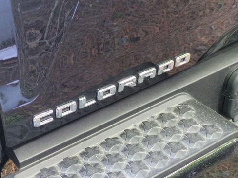 Used 2026 Chevrolet Colorado W/T w/ Advanced Trailering Package RWD image 14