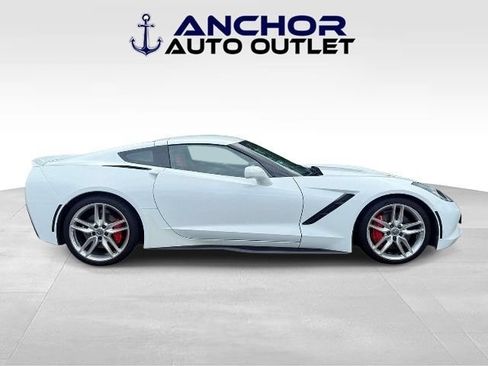 Used 2015 Chevrolet Corvette Stingray Coupe RWD image 9