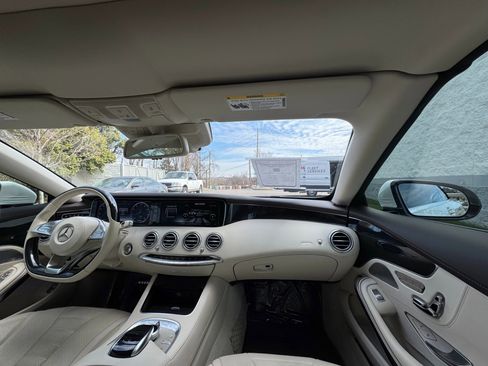 Used 2017 Mercedes-Benz S 550 Cabriolet image 39