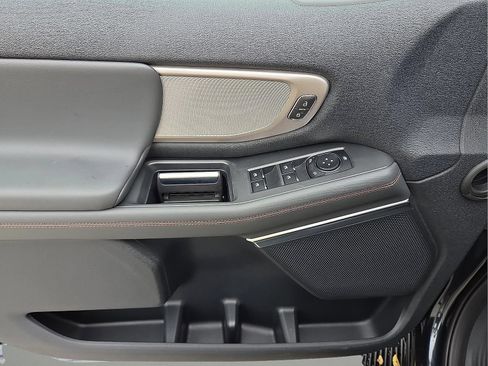 New 2025 Ford Expedition Active image 15