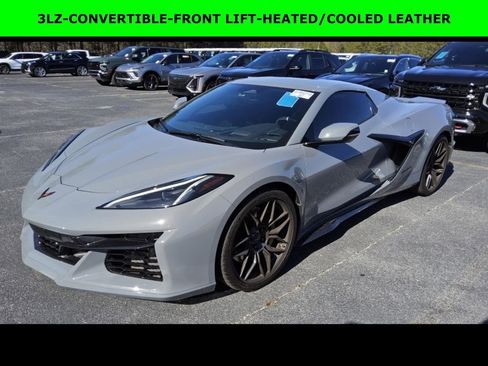 Used 2024 Chevrolet Corvette Z06 w/ Battery Protection Package image 1