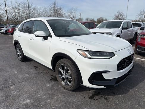 Used 2024 Honda HR-V EX-L image 2