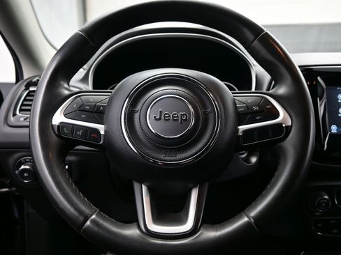 Used 2021 Jeep Compass Latitude FWD image 22