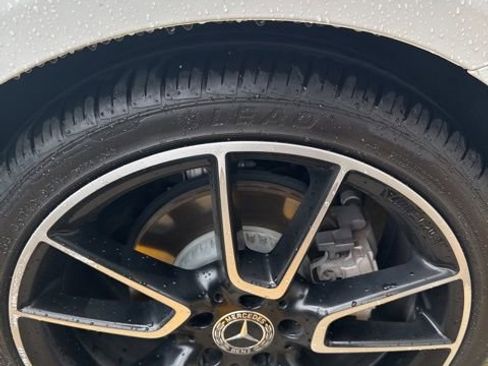 Used 2019 Mercedes-Benz C 300 Sedan image 9