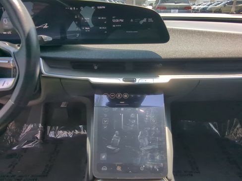 Used 2024 Lucid Air Pure RWD image 22