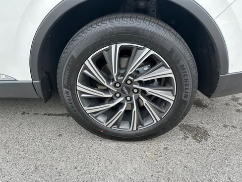 Used 2025 Lincoln Aviator AWD w/ Equipment Group 101A image 13