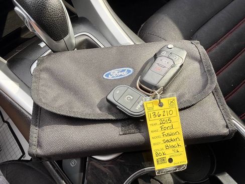 Used 2015 Ford Fusion SE w/ Equipment Group 201A FWD image 51