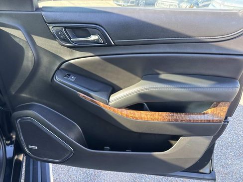 Used 2016 Chevrolet Suburban LTZ image 15