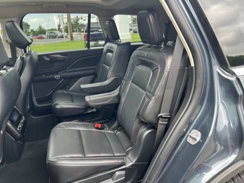 Used 2023 Lincoln Aviator Reserve w/ Equipment Group 201A AWD/4WD image 24