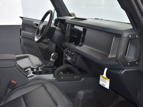 New 2025 Ford Bronco Big Bend w/ Black Diamond Package image 16