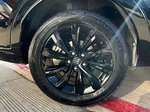 Used 2025 Buick Envista Sport Touring image 9