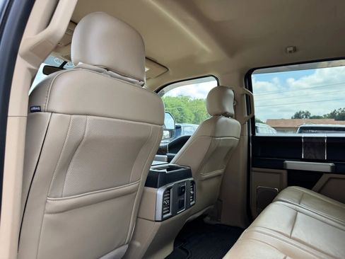 Used 2017 Ford F250 Lariat w/ Chrome Package image 26