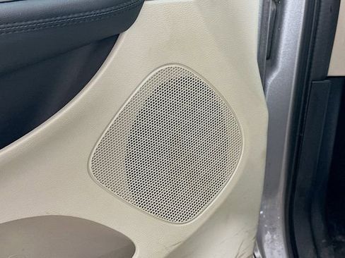 Used 2016 Dodge Grand Caravan SE w/ Quick Order Package 29E SE image 18