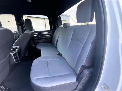 Used 2024 RAM 2500 Big Horn w/ Off Road Package AWD/4WD image 22